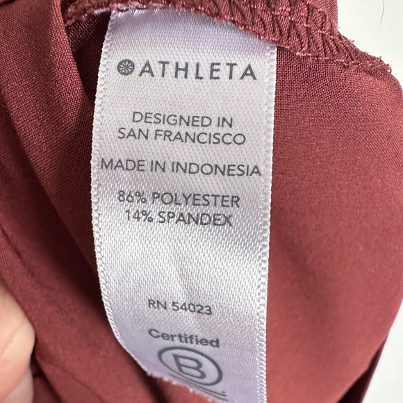 Athleta Skyline Pant II Paper Bag Waist Belted Ankle Red Size 6 High Rise - Picture 6 of 7